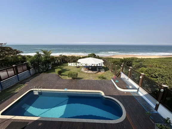 Imagem Casa Alto Padrão á venda localizada na Praia do Estaleirinho em Balneário Camboriú