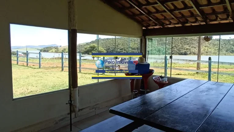 Imagem Sítio 10,8 alqueires a venda de frente ao Lago de Furnas, possui estrutura, Guapé - Minas Gerais - analisa parte em permuta.