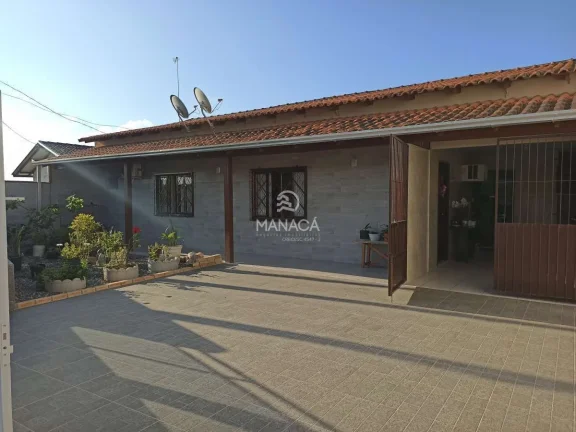 Linda Casa com 3 Quartos no Centro de Barra Velha – SC