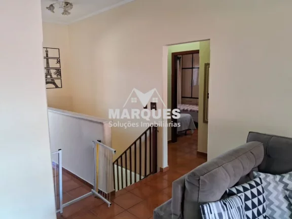 Imagem Ótima Oportunidade! Sobrado + 2 Casas para Moradia