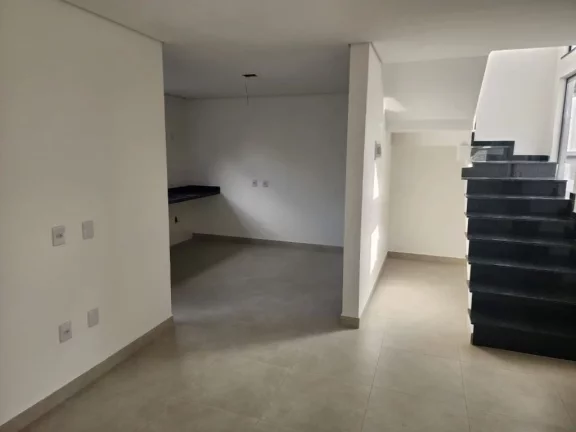 Imagem Sobrado com 2 dormitórios à venda, 80 m² por R$ 420.000,00 - Vila São Paulo - Mogi das Cruzes/SP