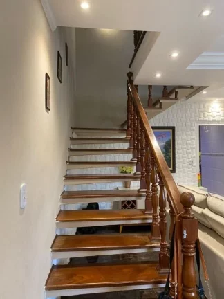 Imagem Sobrado com 2 dormitórios à venda, 198 m² por R$ 680.000,00 - Vila Amélia - Poá/SP