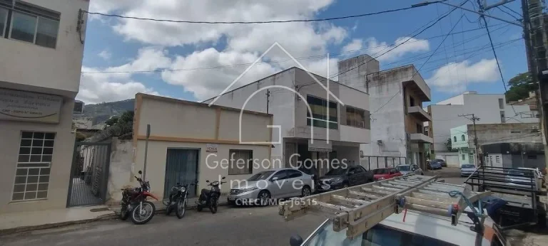 Imagem Casa à Venda - Com 03 Quartos - Centro - Mantena - MG