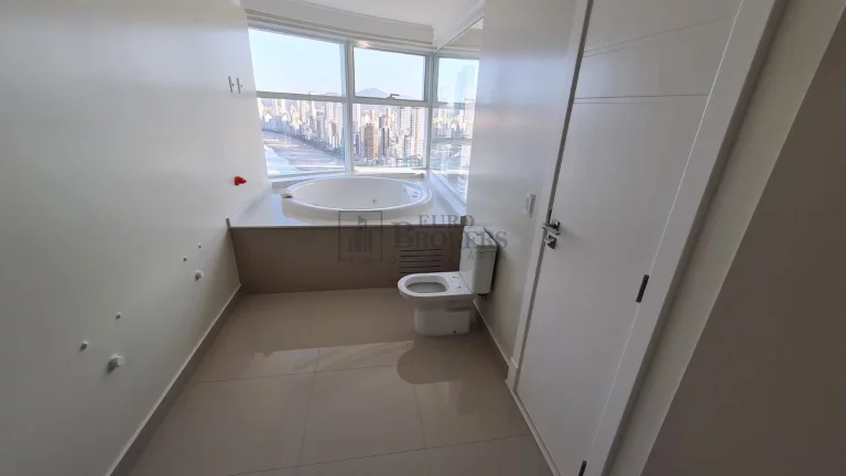 Imagem Apartamento com 3 suítes à venda no edifício Infinity Cost