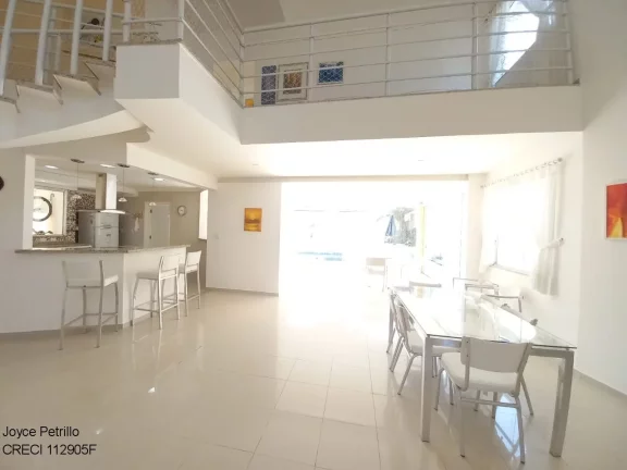 Imagem Casa com 4 suítes a 100 m da praia em condomínio de Luxo em Peruíbe.