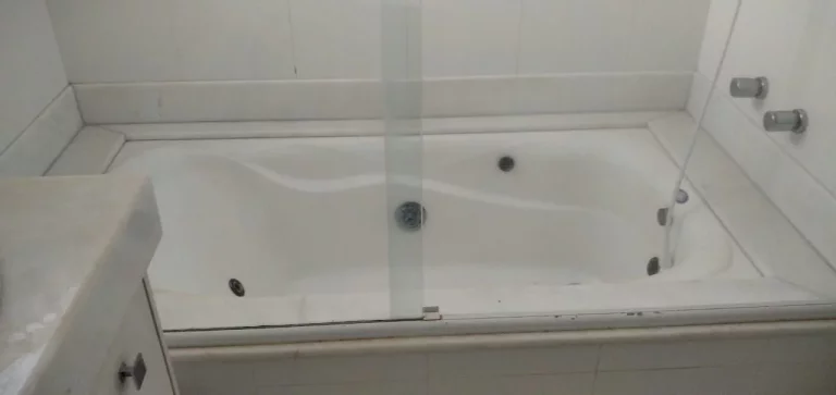 Imagem Excelente apartamento no centro da cidade, com ampla varanda e vista privilegiada, com sala 03 ambie...