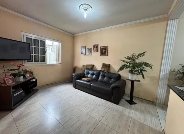 Imagem Casa 340m2, 5 quartos, Rua Vila Lobos, Tamandaré-Esteio