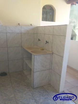 Imagem DELGADO aluga CASA com 2 quartos em Nova Cidade - Itaboraí