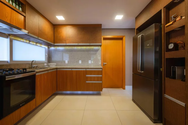 Imagem Casa finamente mobiliada em condomínio com 2 suítes e 3 dormitórios em Canela
