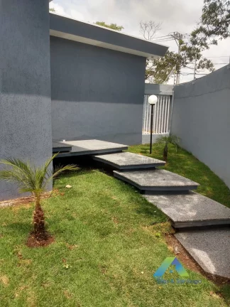 Imagem LINDA MANSÃO RECEM CONSTRUIDA COM 4 DORMITÓRIOS E 4 VAGAS NA SAÚDE !!!