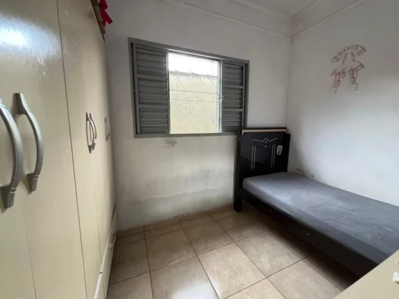 Imagem Casa de vila para venda em Recanto Elimar II com 3 quartos, 100m2