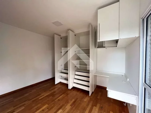 Imagem Casa de Condomínio em Chácara Santa Lúcia - Carapicuíba