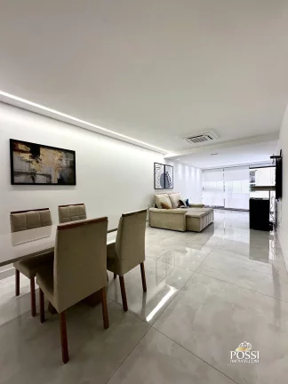 Imagem Apartamento com 4 dormitórios (2 suítes) 2 vagas de garagem na quadra do mar. Lazer na cobertura!