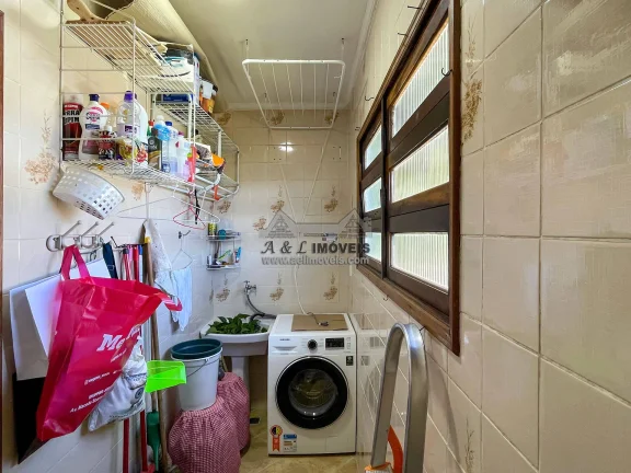 Imagem Apartamento 3 Dormitórios à Venda em Campos do Jordão | com Lareira