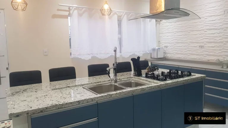 Imagem Casa á Venda em Terra Preta - Excelente localização e Acabamento