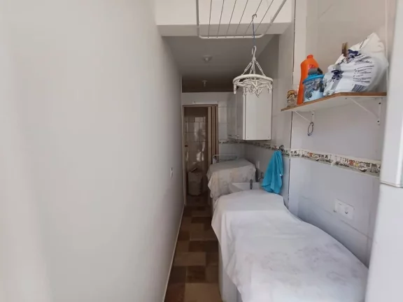 Imagem Sobrado com 6 dormitórios à venda, 172 m² por R$ 895.000 - Jardim das Flores - Suzano/SP