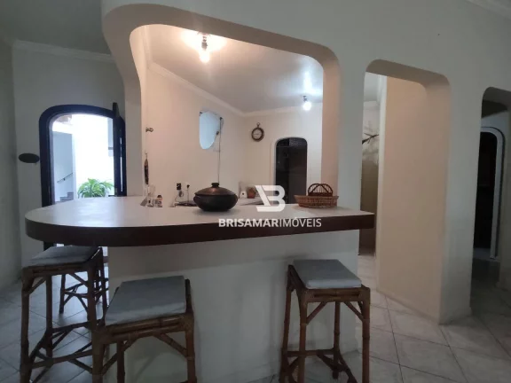 Imagem ENSEADA- LOCALIZAÇÃO PRIVILEGIADA , LADO PRAIA , 02 VAGAS DE GARAGEM .