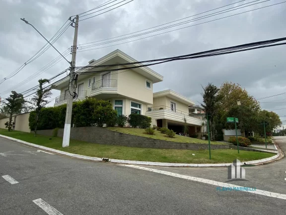 Imagem Melville Belíssima Casa de Esquina de 462m² com 4 Suítes e 6 Vagas de Garagem