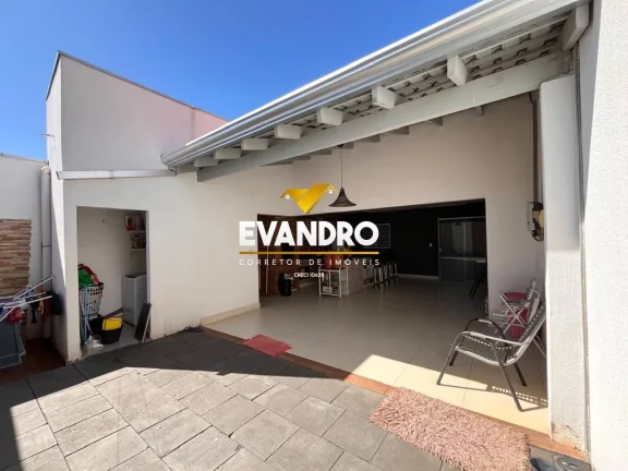 Imagem Casa em Condomínio para Venda em Cuiabá / MT no bairro Jardim Imperial