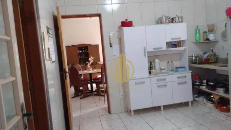 Imagem Casa com 3 suítes no Parque dos Lagos, Ribeirão Preto.
