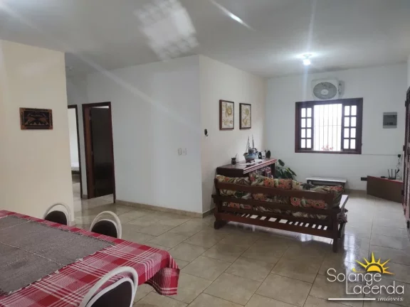 Imagem Pertinho da Orla do Itaguá - Ampla e Arejada - 3 Dormitórios (1 Suíte)