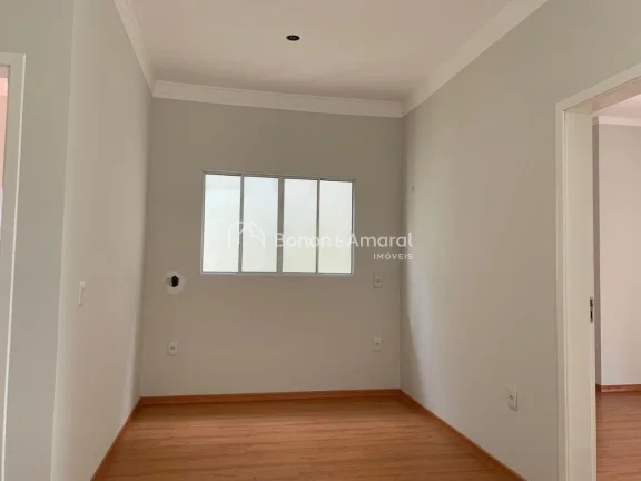 Imagem Esta casa moderna no Condomínio Mirante do Lenheiro combina arquitetura imponente, ambientes bem di...