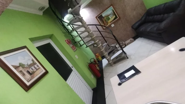 Imagem Oportunidade única: Sobrado à venda na Vila Medeiros, São Paulo-SP. 3 quartos, 1 suíte, 3 salas, 5 banheiros, 1 vaga, 125 m².