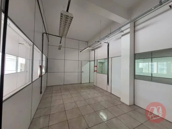 Imagem Prédio para alugar, 3700 m² por R$ 74.703,51/mês - Navegantes - Porto Alegre/RS
