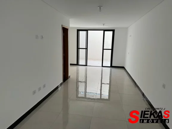 Imagem Casa de 2 quartos com suíte, 2 banheiros e 2 vagas na Vila Ré, São Paulo-SP: seu novo lar espera por você!