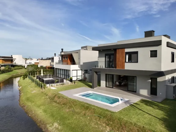 Imagem Casa em Condominio 5 Dormitórios - Bairro Marina