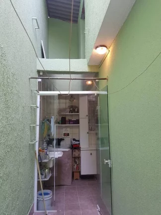 Imagem Sobrado mobiliado à venda, 210m² área construída 3 Dormitorios 4 Vagas