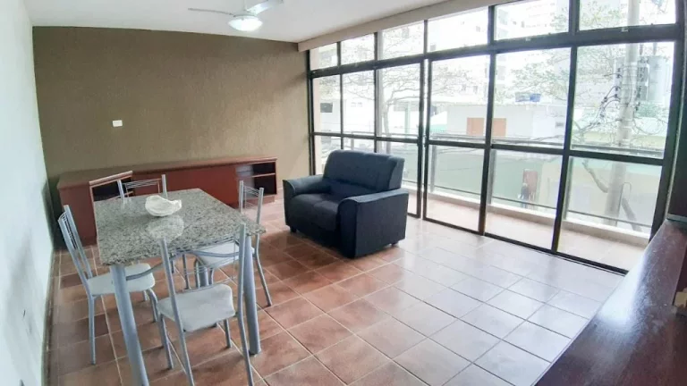 Imagem APARTAMENTO MOBILIADO, COM 190,00 M² DE ÁREA ÚTIL, 3 SUÍTES SENDO 1 MASTER E VAGA DE GARAGEM