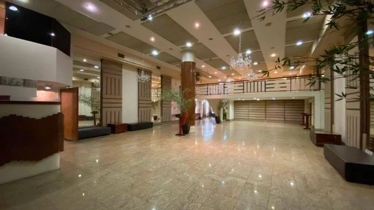 Imagem Salão comercial para eventos ou restaurantes para alugar