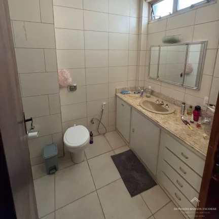 Imagem Apartamento à venda no Edifício Itamarati andar alto - Centro