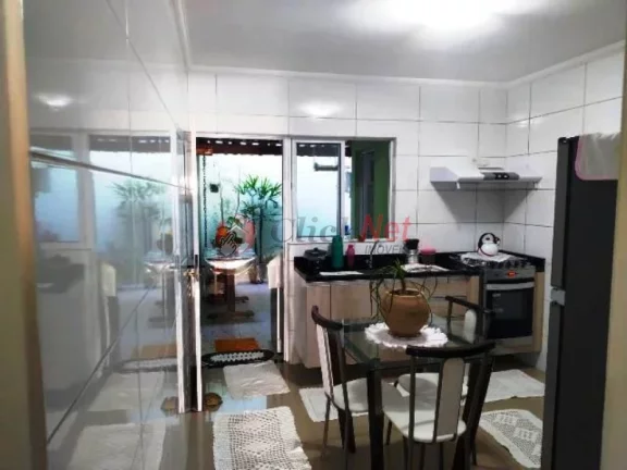 Imagem Sobrado à Venda no bairro Jardim das Maravilhas em Santo André