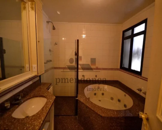 Imagem Apartamento amplo bem distribuído, com terraço, living para 03 ambientes, bem arejado e iluminado,...
