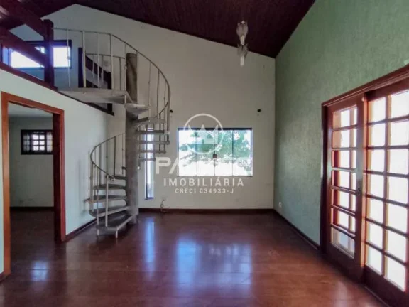 Imagem Excelente casa de esquina localizada na região mais nobre de Piracicaba.
 Mede 499m² de terreno e ...