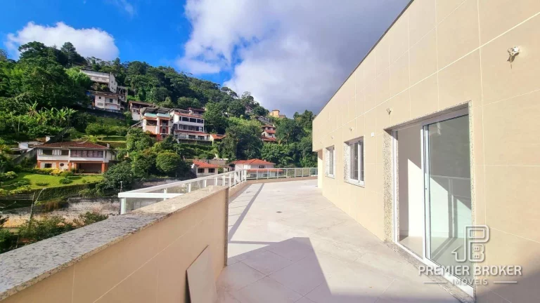 Imagem Cobertura à venda, 190 m² por R$ 1.000.000,00 - Agriões - Teresópolis/RJ