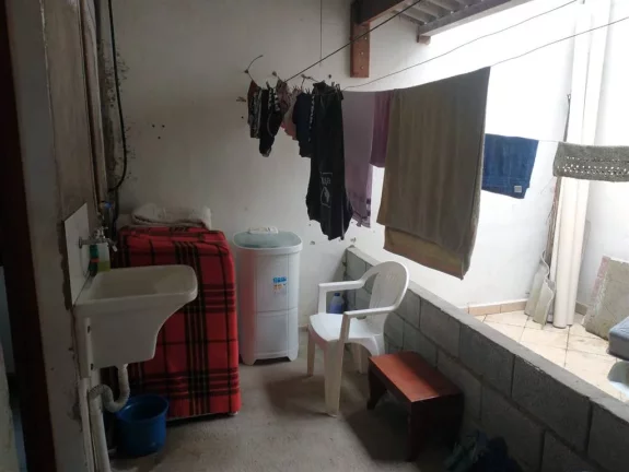 Imagem CASA COM 10 m² - MARACANÃ - PRAIA GRANDE SP