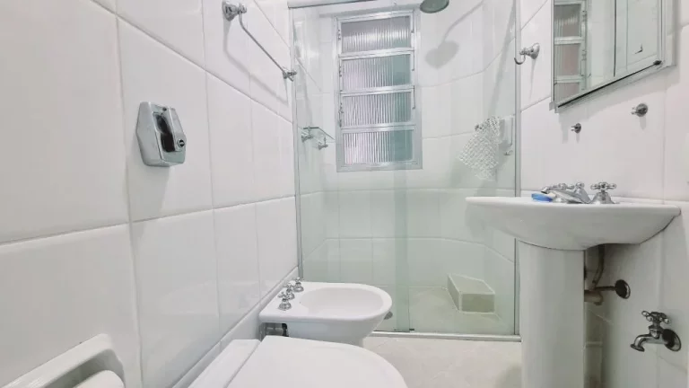 Imagem Apartamento com 3 dormitórios à venda, 200 m² - Pitangueiras - Guarujá/SP