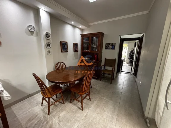 Imagem Casa geminada de 3 dormitórios, sendo 1 suíte master, com escritório e 2 vagas de garagem, localizado no bairro Gravatá - Adriano Carpes Imóveis vende
