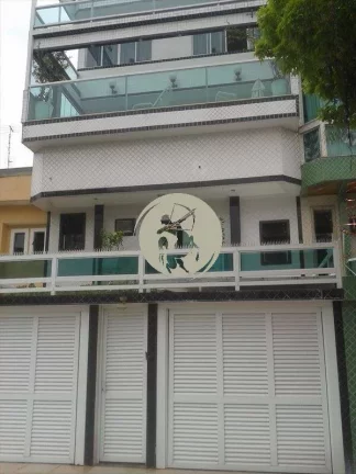 Imagem SOBRADO IMPONENTE PROXIMO A PRAIA COM ELEVADOR!!! LOCALIZADO EM RUA TRADICIONAL DE SANTOS,RICA EM AR...
