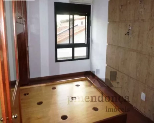 Imagem Apartamento arejado e iluminado, piso laminado, living para 02 ambientes, dormitÃ³rios ricos em armÃ...