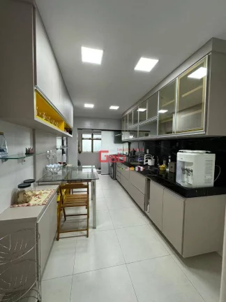Imagem Cobertura com 5 dormitórios à venda, 300 m² por R$ 2.300.000,00 - São Bento - Cabo Frio/RJ