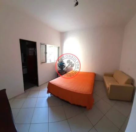 Imagem CASA COM 4 QUARTOS AREA GOURMET ,1 FLAT INDEPENDENTE , LAVANDERIA, AMPLO JARDIM E ESTACIONAMENTO ,ACEITA PERMUTA DE IMOVEIS