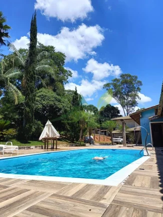 Imagem Aluga-se Chácara Ampla em Atibaia com 4.500 m² de Terreno