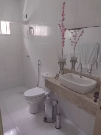 Imagem Casa à venda no Bairro Coroa do Meio - Amplos espaços, 3/4 com suíte e 4 vagas de garagem!