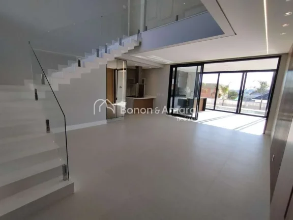 Imagem Magnífico e espaçoso sobrado, recém construído, com área construída de 378 m². Arquitetura co...