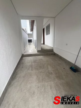 Imagem Impecável casa para locação em São Paulo-SP, bairro Jardim Vila Formosa: 2 quartos, 1 sala, 1 banheiro, 4 vagas, 100m²!