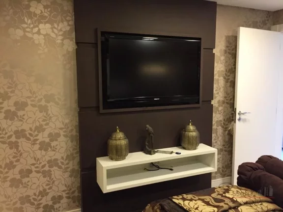 Imagem Belíssimo apartamento localizado na Beira-Mar Norte. Totalmente decorado, com móveis planejados de...